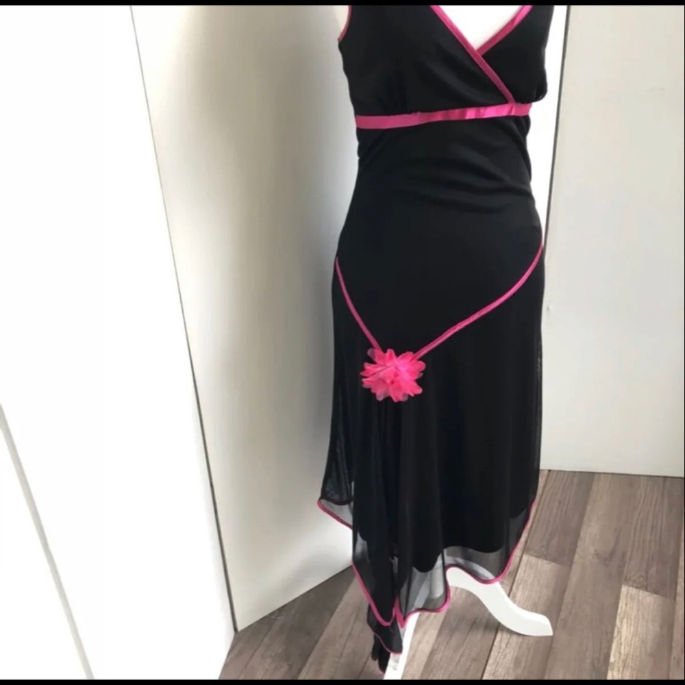 Pinup Retro Halter Dress - Picture 4 of 6